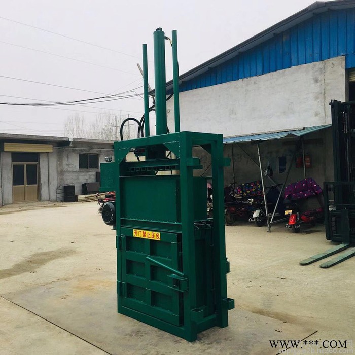 山东铁丝电缆压块机 普航垃圾回收站压缩机 废纸药材塑料压包机厂家图8