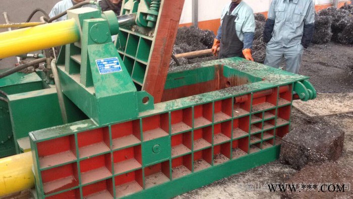 Y81-1250刨花打包机 铝屑打包机 废钢铁压块机图2