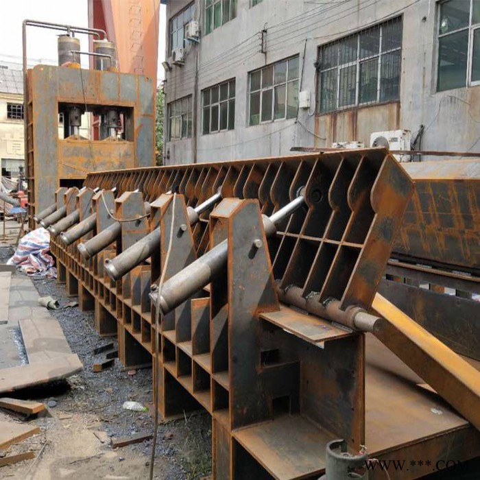 富德方钢剪断机钢铝板龙门剪断机废钢铁液压龙门剪切机废旧金属剪切机加厚铁板钢板剪断机图7