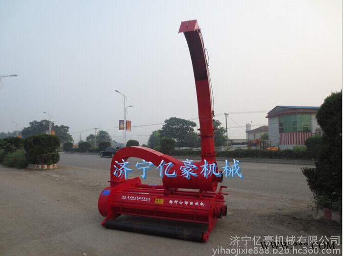 青铜峡市带料仓秸秆回收机豆秸秆回收机养殖喂牛秸秆回收机产量高图4