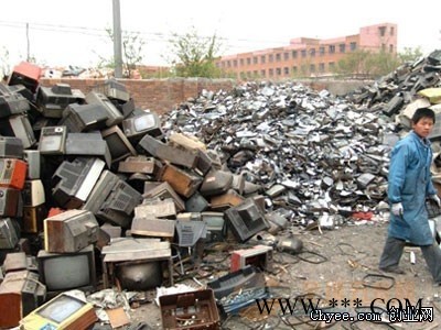 惠州废铁回收，手脚架回收，螺纹钢回收，边角料回收，工业铁回收，工地搬迁。工地废铁回收