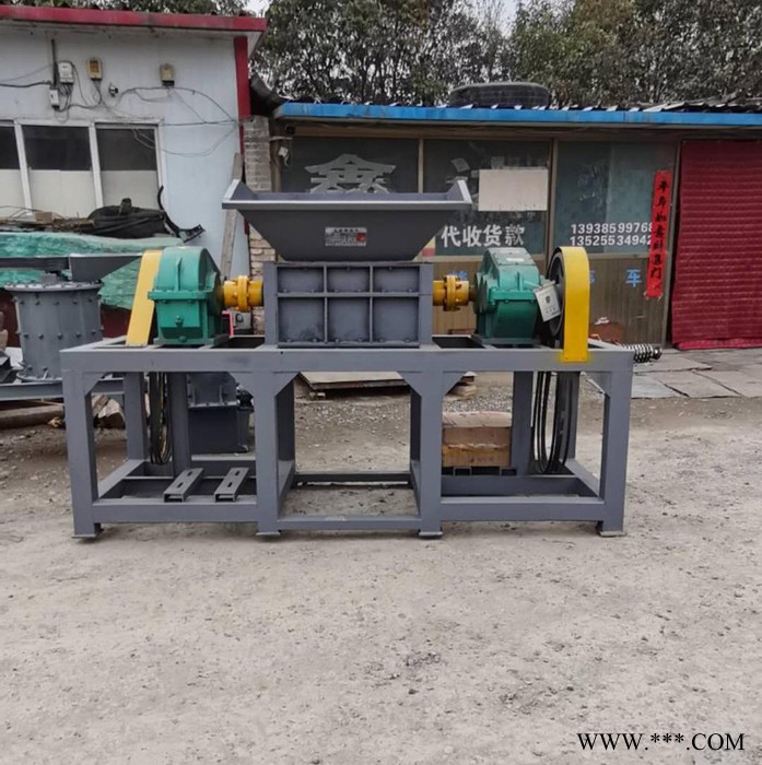 垃圾撕碎机 汽车撕碎机 废铁撕碎机 钢筋撕碎机 模板撕碎机 四轴撕碎机 废旧轮胎撕碎机图3