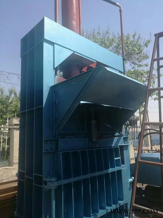 连鑫连鑫金属打包机 废纸打包机 液压打包机 半自动打包机 全自动打包机图2