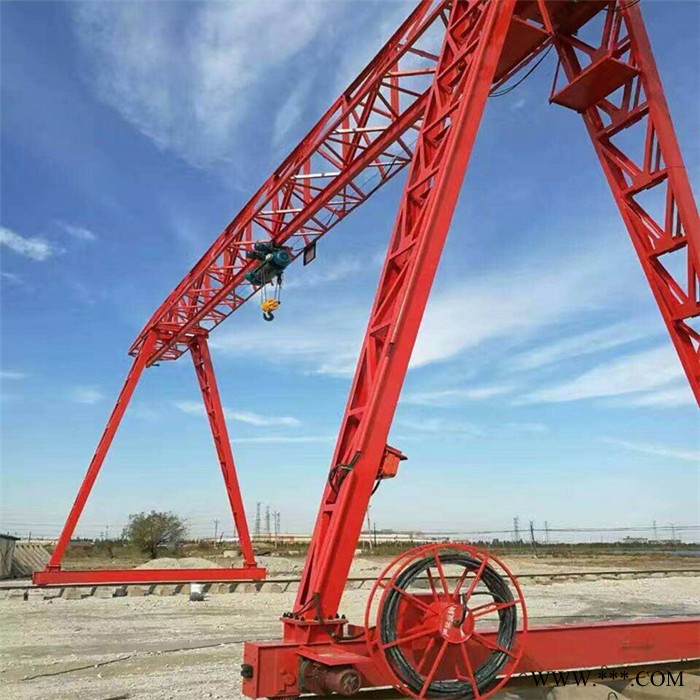 龙起 供应10吨跨度20米龙门吊 5吨跨度18米电动龙门吊 废铁回收站使用移动龙门吊图6