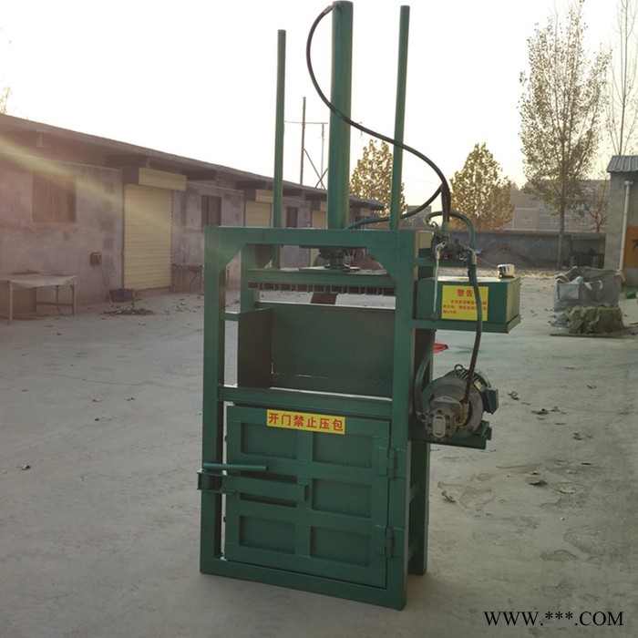 苜蓿草套袋青贮打包机 塑料瓶子压缩打包机厂家 铁刨花打包机图8