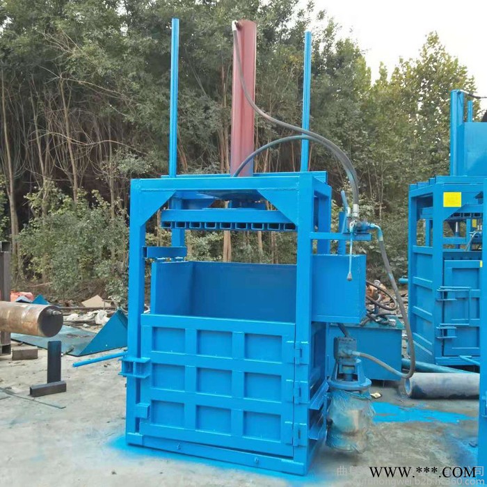 鸿威HW-100废纸打包机 金属塑料瓶易拉罐打包机现货 木皮中草药秸秆服装打包机图4