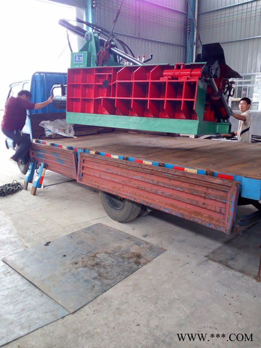 **125 液压废金属打包，压块机，欢迎来电咨询。图4