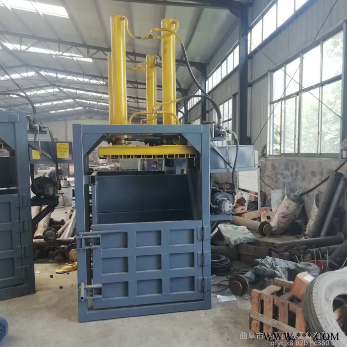 废铁废铁屑液压压块机宇晨**农作物秸杆草料纸箱压块机图7