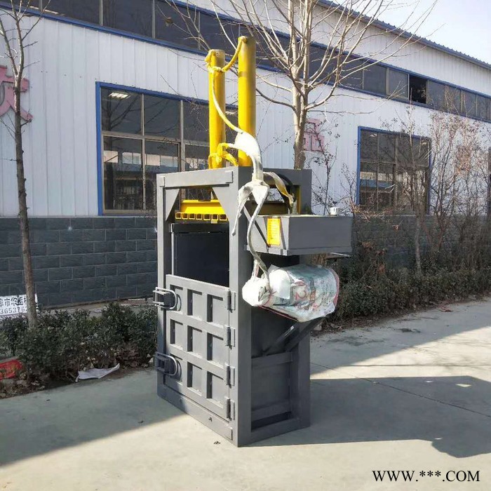 塑料瓶压扁成型机 半自动立式打包机 废铁丝打块机厂家图3