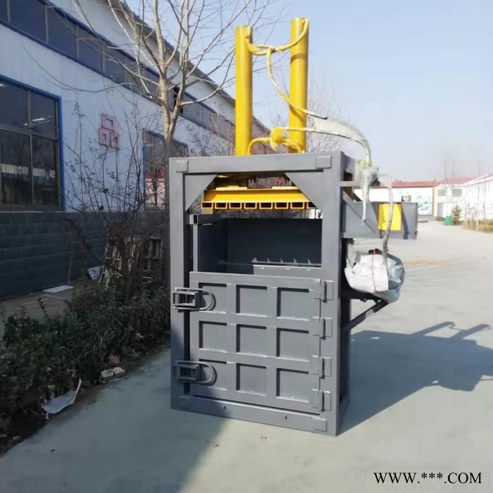 塑料瓶压扁成型机 半自动立式打包机 废铁丝打块机厂家图4