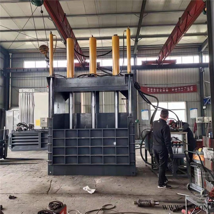 全自动小型立式打捆机 青储稻草扎捆机打包机 废铁皮压缩压块机图5