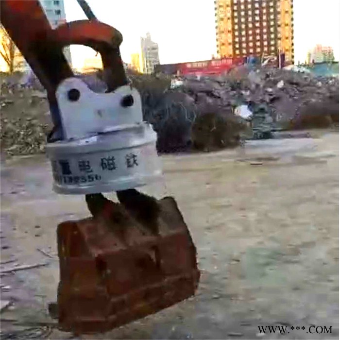 挖机装废钢用起重电磁铁 鑫运挖掘机液压夹子带吸盘 起重电磁铁设备图4