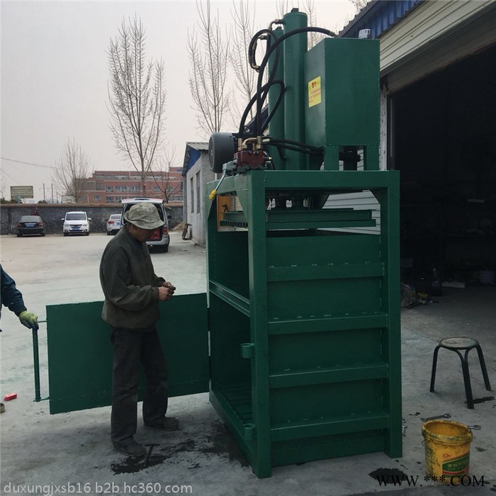 pvc塑料下角料打包机 吨袋压块机 30吨立式废纸箱打块机价格图3