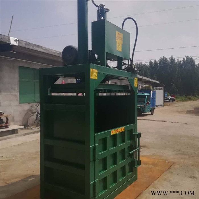 富兴立式废油桶压扁机 红牛易拉罐压块机 编织袋打包机厂家图5