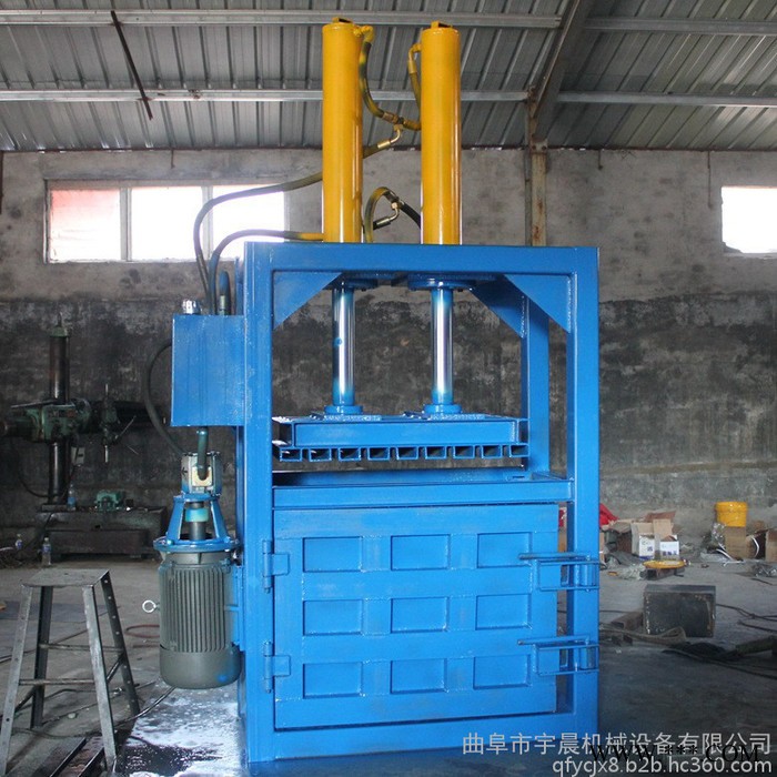废弃危废油漆桶压扁机 布料塑料压缩打包机 液压废纸箱打包机图6