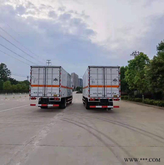 东风天锦 废机油运输车 涂料运输车图6