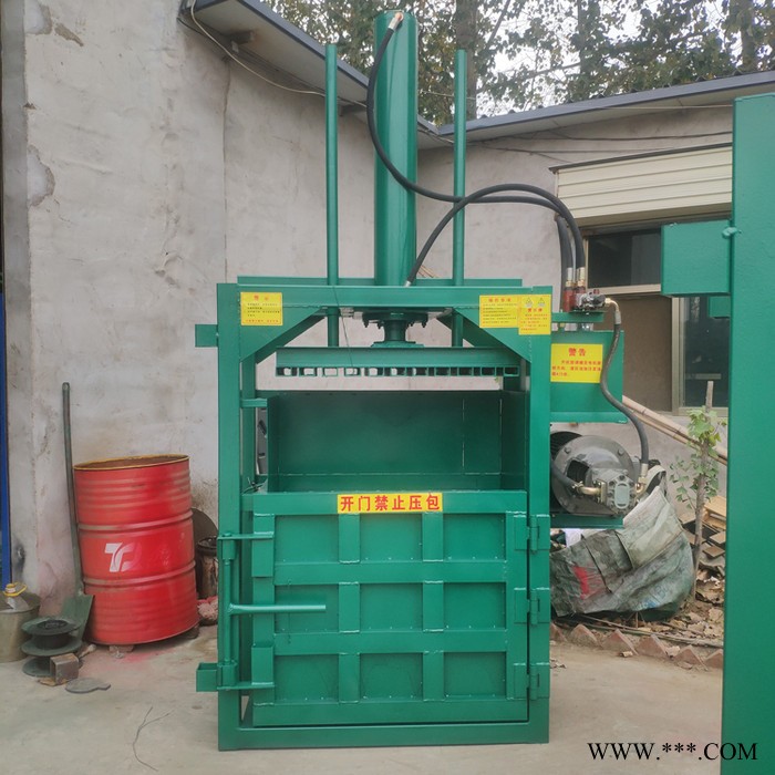 铁桶铁皮铝盒压块机 废油漆桶铁桶压扁机 液压秸秆套袋压包机富兴图8